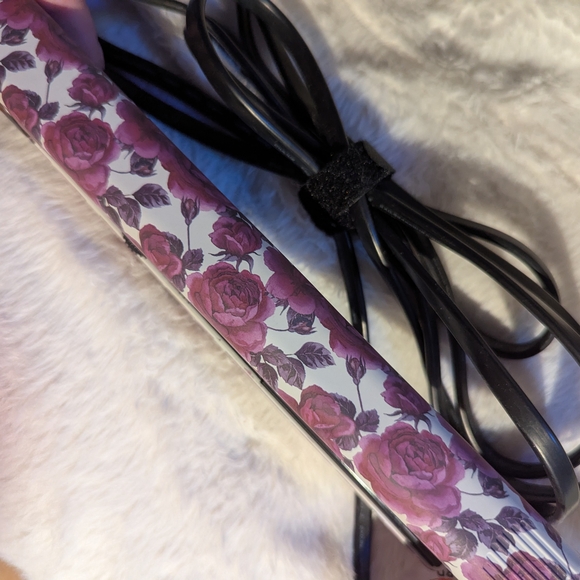 GVP Pink Floral Hair Straightener - Picture 2 of 4